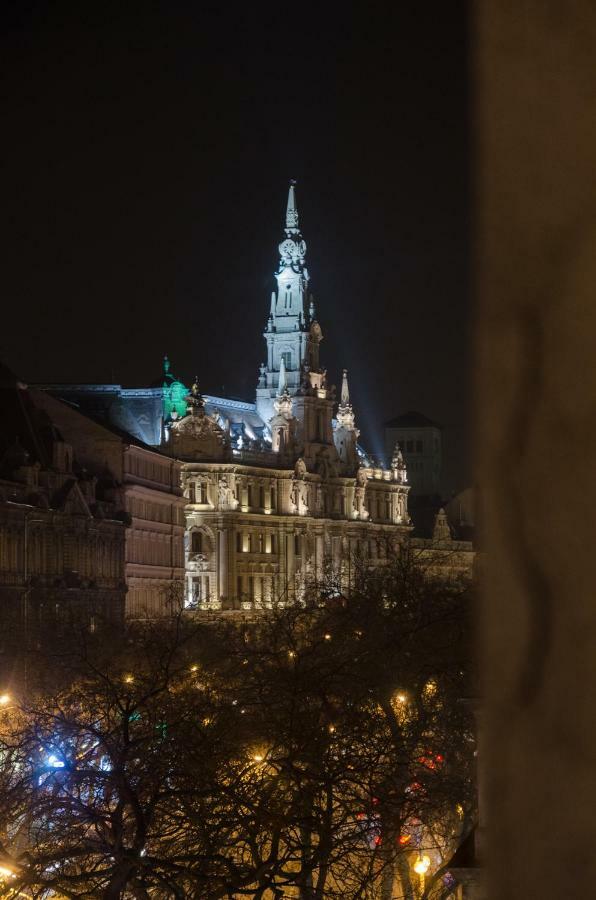 Downtown Delight - Erzsebet Blvd - 13 Ppl Lejlighed Budapest Eksteriør billede